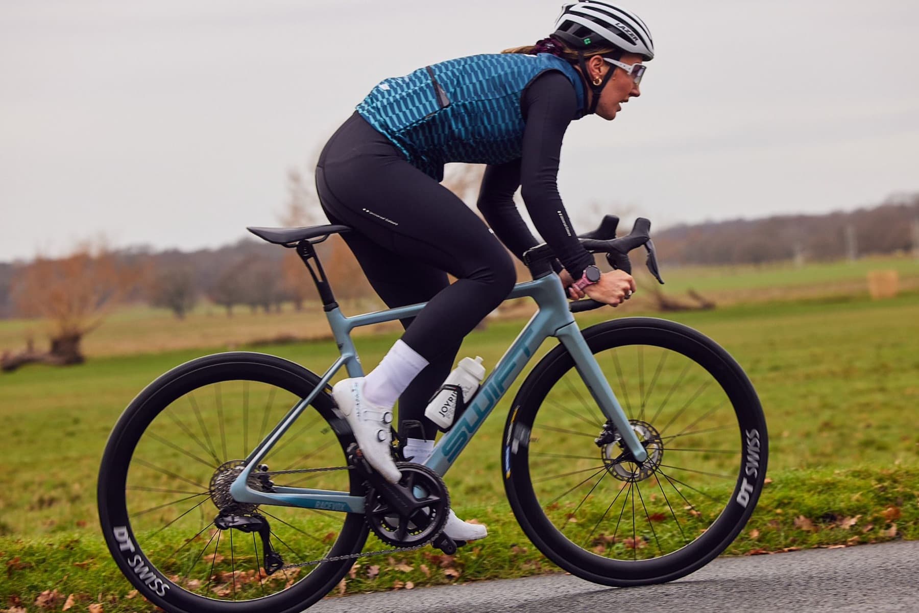 Rider at speed on the ice-blue RaceVox Comp, Richmond Park